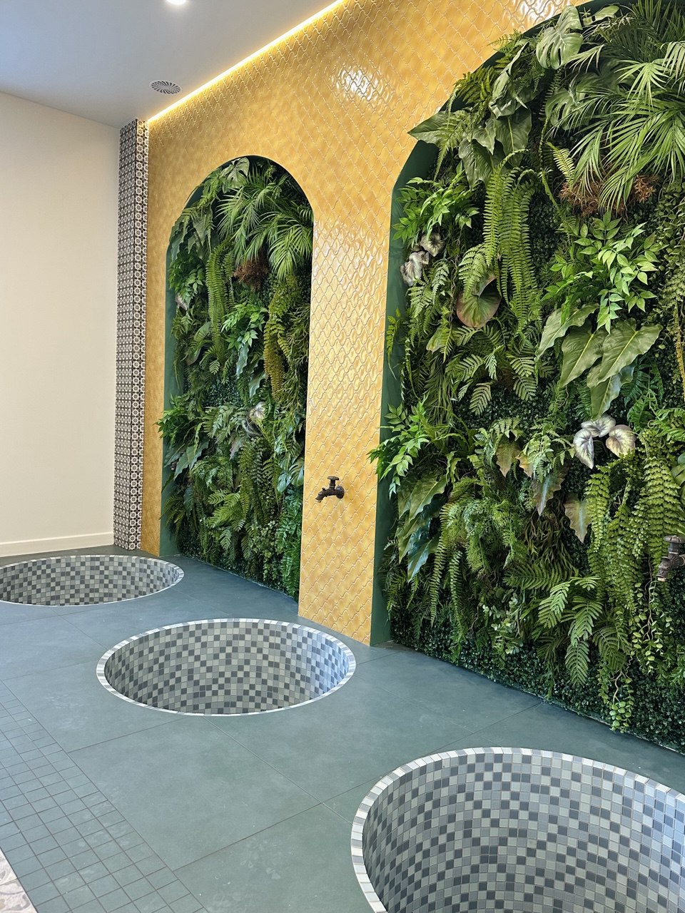 Черноморская вода