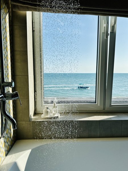 Двухместные апартаменты с балконом и видом на море - фото 7