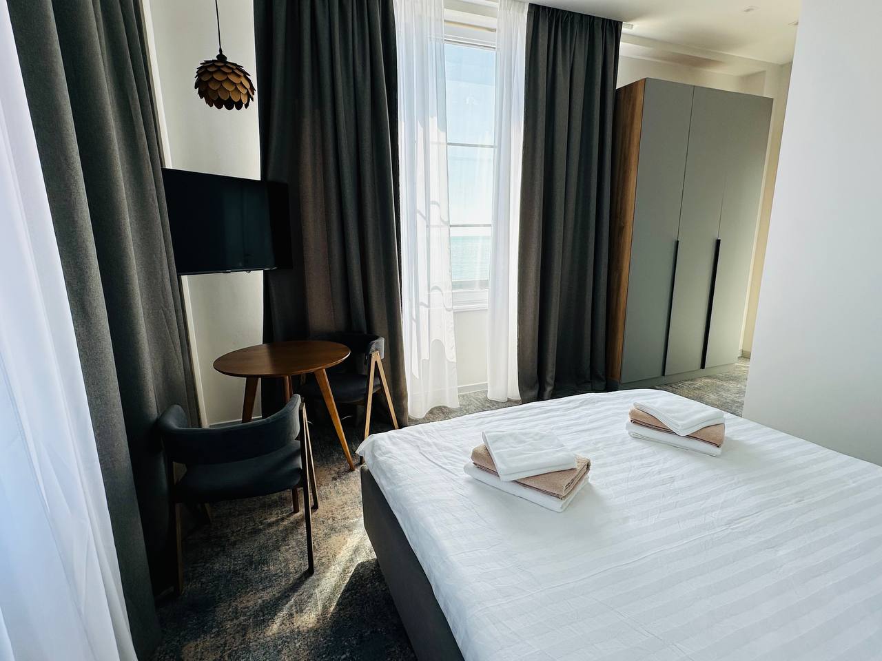Deluxe в корпусе B